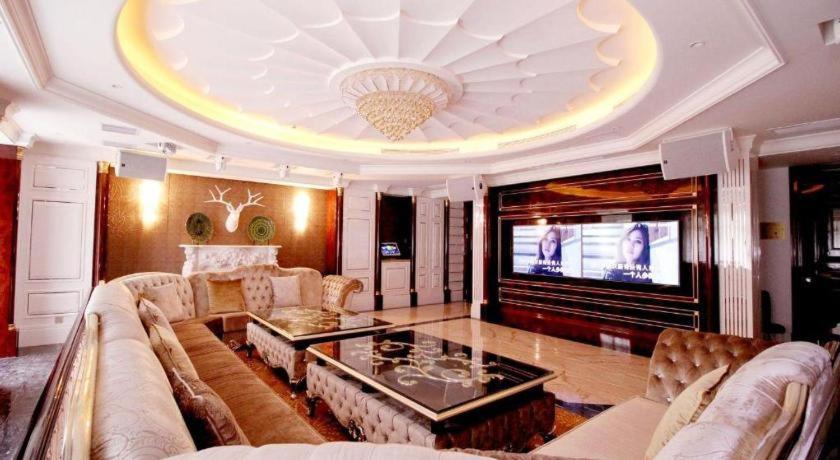 Lake Piedmont International Hotel Guangzhou Exterior photo