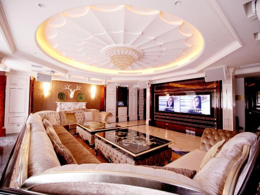 Lake Piedmont International Hotel Guangzhou Exterior photo